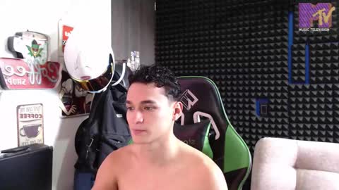 Snapshot of mr_lollipop77 chatting on October 22, 8:19 pm Call me Angel please online show from October 22, 8:19 pm