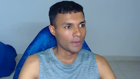 Snapshot of mr_max__ chatting on March 24, 2:22 pm Max online show from March 24, 2:22 pm