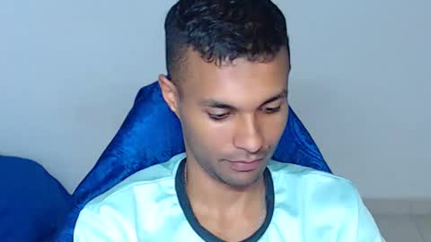 Snapshot of mr_max__ chatting on April 10, 2:44 pm Max online show from April 10, 2:44 pm