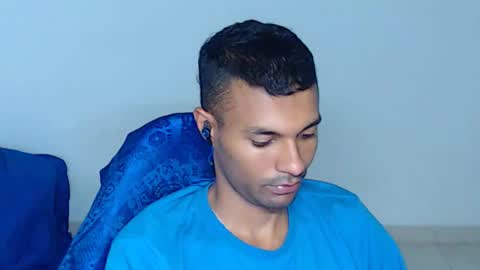 Snapshot of mr_max__ chatting on April 16, 12:22 am Max online show from April 16, 12:22 am