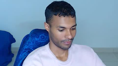Snapshot of mr_max__ chatting on April 23, 2:30 pm Max online show from April 23, 2:30 pm