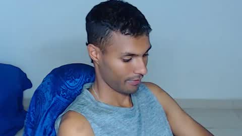 Snapshot of mr_max__ chatting on April 24, 7:27 pm Max online show from April 24, 7:27 pm