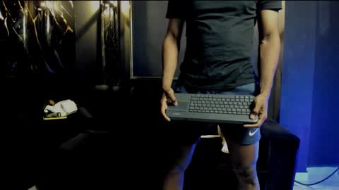 mr_maximo online show from September 18, 5:09 am