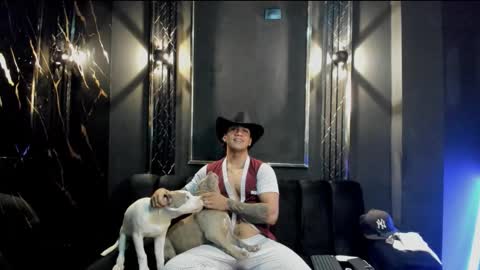 mr_maximo online show from October 11, 2:00 am