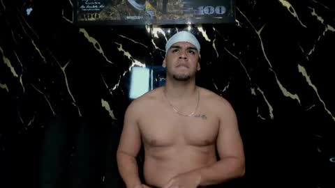Snapshot of mr_maximo chatting on June 15, 5:09 am mr_maximo online show from June 15, 5:09 am