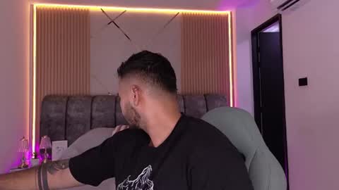MIKEE online show from June 25, 3:06 am
