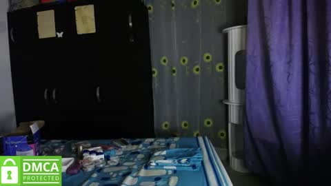 Snapshot of mr_mrscurie chatting on June 19, 1:10 am Mr Mrs Curie online show from June 19, 1:10 am