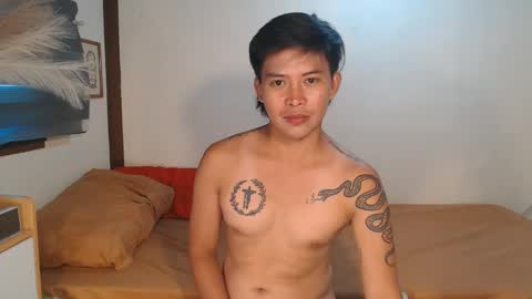 Snapshot of mr_squidcock chatting on March 6, 6:54 am KYLE online show from March 6, 6:54 am