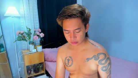 Snapshot of mr_squidcock chatting on May 20, 2:12 pm KYLE online show from May 20, 2:12 pm