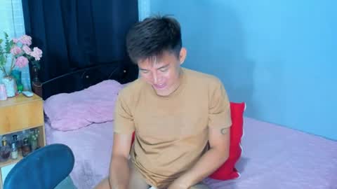 Snapshot of mr_squidcock chatting on June 13, 2:26 pm KYLE online show from June 13, 2:26 pm