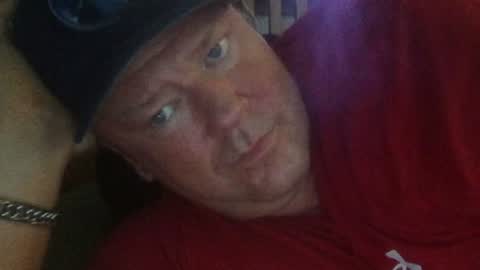 Snapshot of mr_squish chatting on July 1, 8:05 am mr_squish online show from July 1, 8:05 am