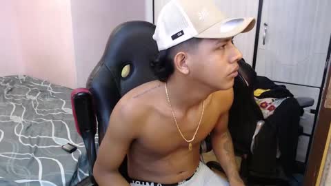 Snapshot of mr_stiven_ chatting on February 2, 9:08 am mr_stiven_ online show from February 2, 9:08 am