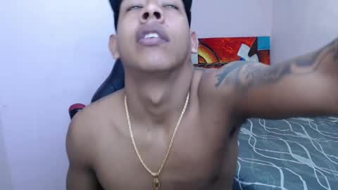 Snapshot of mr_stiven_ chatting on February 4, 3:22 am mr_stiven_ online show from February 4, 3:22 am