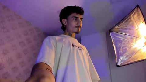 MR online show from December 5, 3:26 am