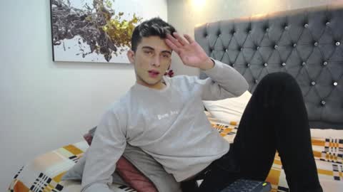 Snapshot of mr_williseo chatting on December 6, 8:40 pm williseo online show from December 6, 8:40 pm