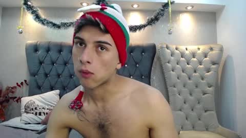 Snapshot of mr_williseo chatting on December 25, 8:39 pm williseo online show from December 25, 8:39 pm