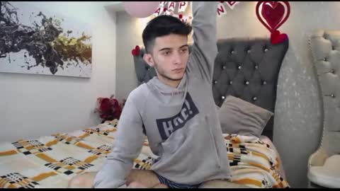 Snapshot of mr_williseo chatting on February 14, 8:26 pm williseo online show from February 14, 8:26 pm