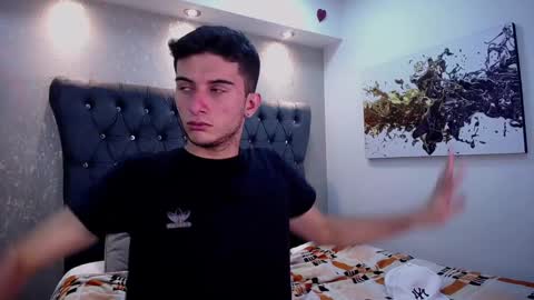 Snapshot of mr_williseo chatting on March 5, 10:43 pm williseo online show from March 5, 10:43 pm