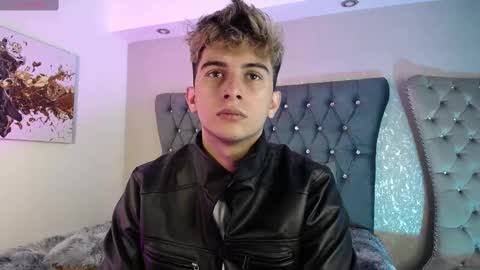 Snapshot of mr_williseo chatting on September 15, 7:58 pm williseo online show from September 15, 7:58 pm