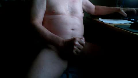 Snapshot of mr_wright_427 chatting on August 7, 2:46 am mr_wright_427 online show from August 7, 2:46 am