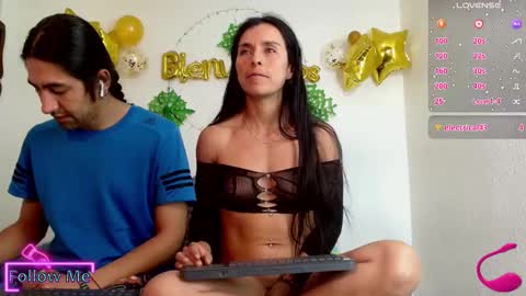 Mrandmrs666999 online show from January 8, 1:53 am