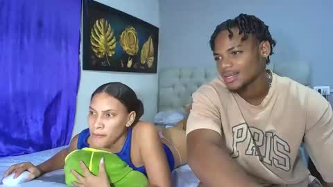 Snapshot of mrandms01 chatting on May 4, 3:02 am mrandms01 online show from May 4, 3:02 am
