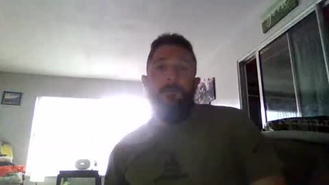 Snapshot of mrasta1984 chatting on December 17, 8:37 pm mrasta1984 online show from December 17, 8:37 pm