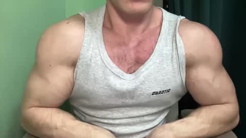 Mrbiceps23 online show from December 19, 8:02 pm