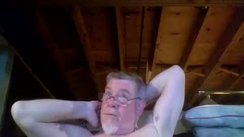 Snapshot of mrblade666 chatting on May 12, 10:12 am mrblade666 online show from May 12, 10:12 am