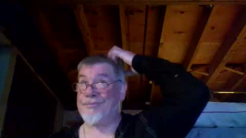 Snapshot of mrblade666 chatting on May 16, 10:58 am mrblade666 online show from May 16, 10:58 am