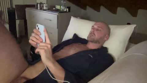 Snapshot of mrboy91vr chatting on June 8, 6:41 pm mrboy91vr online show from June 8, 6:41 pm