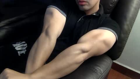 Snapshot of mrbree chatting on May 21, 3:52 pm Mr Bree online show from May 21, 3:52 pm