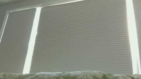 Snapshot of mrbrigggs chatting on March 10, 1:16 pm mrbrigggs online show from March 10, 1:16 pm