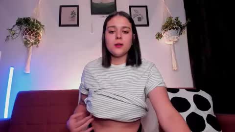 Laura online show from October 11, 2:44 am