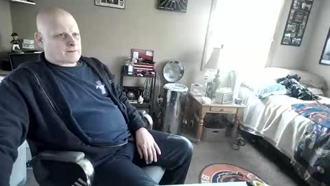 Snapshot of mrclean_55 chatting on November 13, 5:12 pm MrClean55 online show from November 13, 5:12 pm