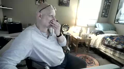 Snapshot of mrclean_55 chatting on January 8, 5:15 pm MrClean55 online show from January 8, 5:15 pm