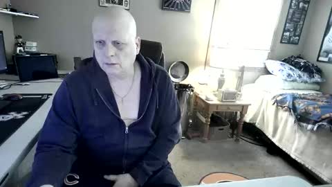 Snapshot of mrclean_55 chatting on February 6, 4:54 pm MrClean55 online show from February 6, 4:54 pm