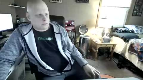 Snapshot of mrclean_55 chatting on March 3, 5:52 pm MrClean55 online show from March 3, 5:52 pm