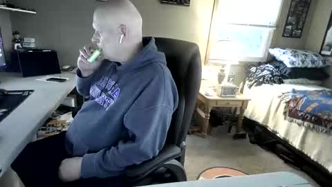 Snapshot of mrclean_55 chatting on March 11, 7:31 pm MrClean55 online show from March 11, 7:31 pm