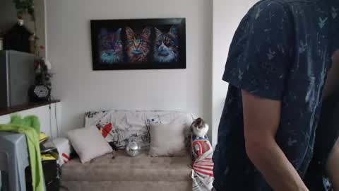 Snapshot of mrcock_col chatting on May 11, 1:39 pm mrcock_col online show from May 11, 1:39 pm
