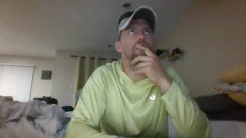 Snapshot of mrcumfixit chatting on June 30, 2:12 am mrcumfixit online show from June 30, 2:12 am