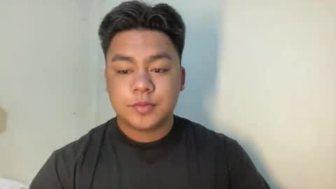 Snapshot of mrdesirexxx chatting on May 24, 8:30 am MrDesireexxx online show from May 24, 8:30 am