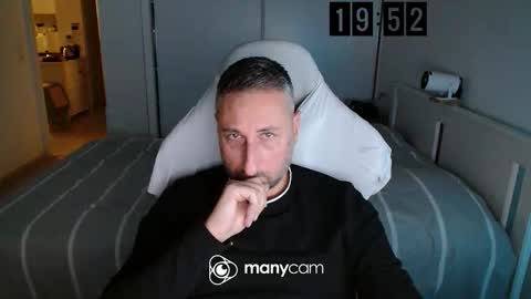 Snapshot of mrdr0o0o chatting on November 22, 6:51 pm mrdr0o0o online show from November 22, 6:51 pm