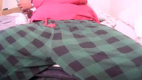 mredge66 online show from March 19, 7:29 pm