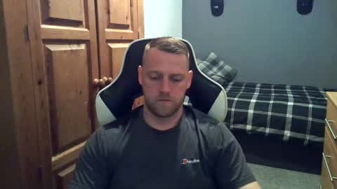 mrengland86566 online show from March 24, 8:03 pm