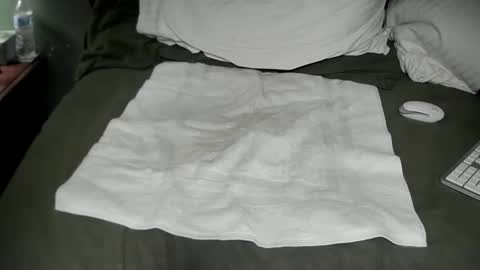 mrericsmith  email hidnnn online show from December 22, 1:52 pm