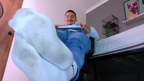 Snapshot of mrfox__ chatting on May 4, 8:05 pm Mr Fox online show from May 4, 8:05 pm