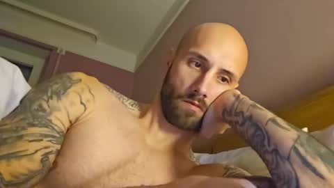 Snapshot of mrga591904 chatting on November 24, 11:10 am mrga591904 online show from November 24, 11:10 am