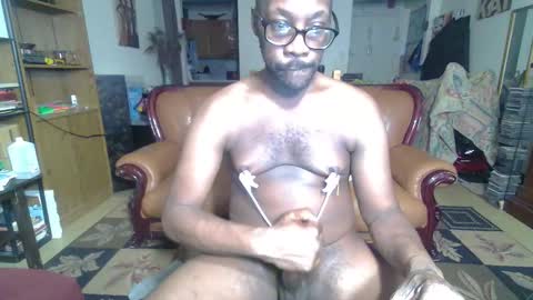 Snapshot of mrgsm975 chatting on December 4, 4:22 am GSpotMassager online show from December 4, 4:22 am