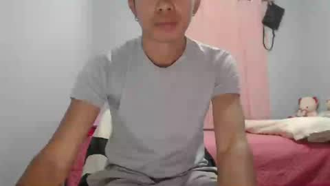 Snapshot of mrheartthief chatting on July 28, 11:15 pm mrheartthief online show from July 28, 11:15 pm